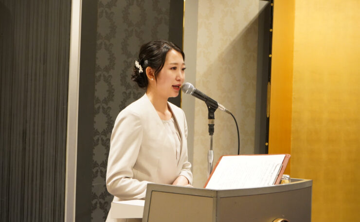 泰安日中バイリンガル司会者